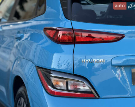 Синий Хендай Kona, объемом двигателя 0 л и пробегом 30 тыс. км за 16900 $, фото 6 на Automoto.ua