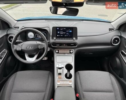 Хендай Kona 2022 в Днепре (Днепропетровске) на Automoto.ua Синий Хендай Kona, объемом двигателя 0 л и пробегом 21 тыс. км за 17800 $, фото 12 на Automoto.ua