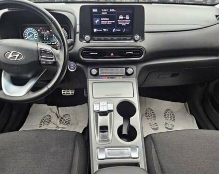 Синій Хендай Kona, об'ємом двигуна 0 л та пробігом 49 тис. км за 17750 $, фото 14 на Automoto.ua