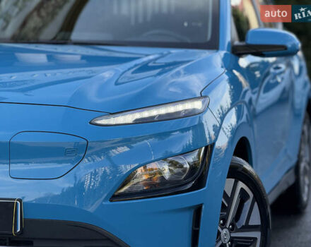 Синий Хендай Kona, объемом двигателя 0 л и пробегом 30 тыс. км за 16900 $, фото 17 на Automoto.ua