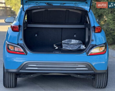 Синій Хендай Kona, об'ємом двигуна 0 л та пробігом 30 тис. км за 16900 $, фото 15 на Automoto.ua