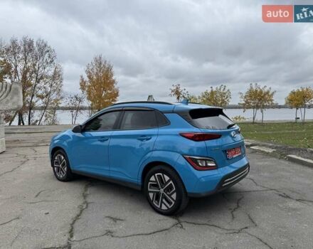 Синий Хендай Kona, объемом двигателя 0 л и пробегом 21 тыс. км за 17900 $, фото 2 на Automoto.ua