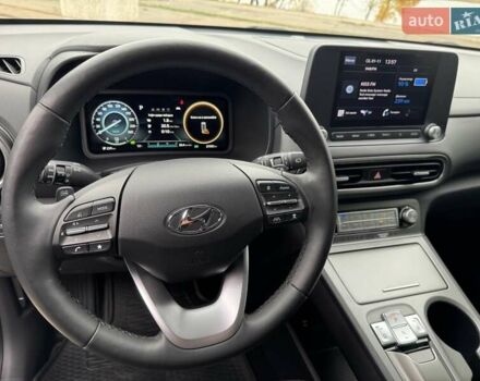 Синий Хендай Kona, объемом двигателя 0 л и пробегом 21 тыс. км за 17900 $, фото 18 на Automoto.ua