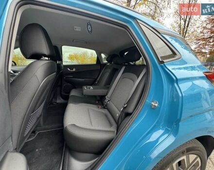 Синий Хендай Kona, объемом двигателя 0 л и пробегом 21 тыс. км за 17900 $, фото 25 на Automoto.ua