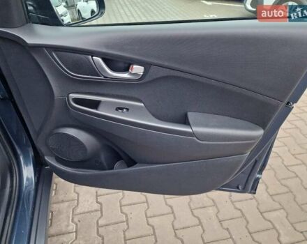 Синий Хендай Kona, объемом двигателя 0 л и пробегом 60 тыс. км за 17600 $, фото 51 на Automoto.ua