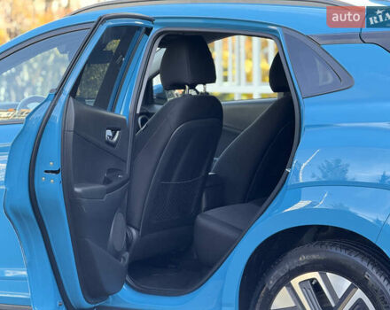 Синий Хендай Kona, объемом двигателя 0 л и пробегом 30 тыс. км за 16900 $, фото 25 на Automoto.ua