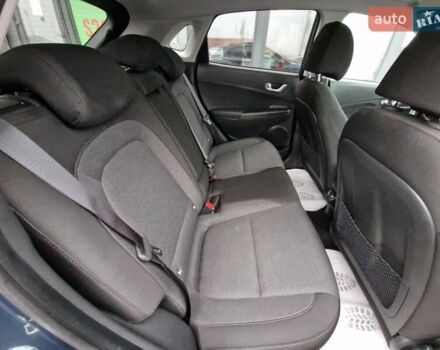 Синий Хендай Kona, объемом двигателя 0 л и пробегом 60 тыс. км за 17600 $, фото 50 на Automoto.ua