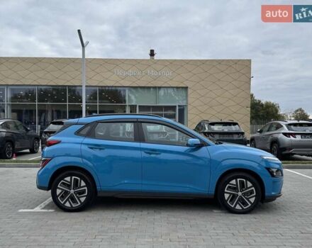 Хендай Kona 2022 в Днепре (Днепропетровске) на Automoto.ua Синий Хендай Kona, объемом двигателя 0 л и пробегом 21 тыс. км за 17800 $, фото 1 на Automoto.ua
