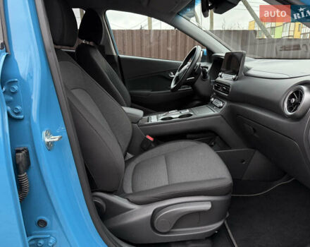 Синій Хендай Kona, об'ємом двигуна 0 л та пробігом 54 тис. км за 17650 $, фото 22 на Automoto.ua