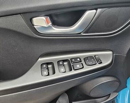 Синій Хендай Kona, об'ємом двигуна 0 л та пробігом 49 тис. км за 17750 $, фото 11 на Automoto.ua