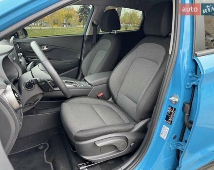 Синий Хендай Kona, объемом двигателя 0 л и пробегом 21 тыс. км за 17900 $, фото 15 на Automoto.ua