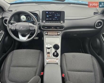 Синий Хендай Kona, объемом двигателя 0 л и пробегом 21 тыс. км за 17800 $, фото 8 на Automoto.ua