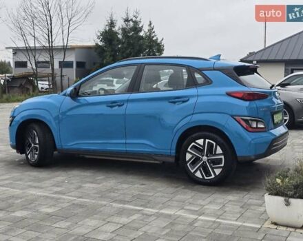 Синий Хендай Kona, объемом двигателя 0 л и пробегом 21 тыс. км за 17800 $, фото 3 на Automoto.ua
