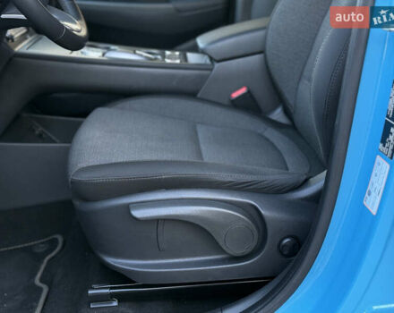 Синий Хендай Kona, объемом двигателя 0 л и пробегом 30 тыс. км за 16900 $, фото 27 на Automoto.ua