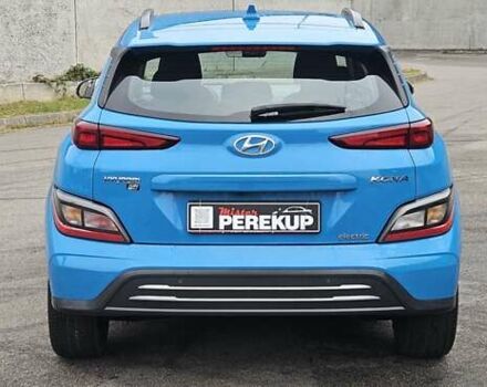 Синій Хендай Kona, об'ємом двигуна 0 л та пробігом 49 тис. км за 17750 $, фото 4 на Automoto.ua