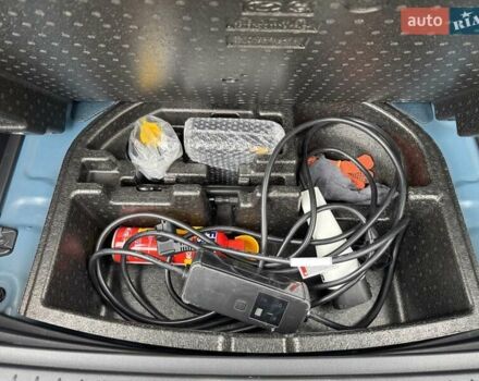 Синий Хендай Kona, объемом двигателя 0 л и пробегом 21 тыс. км за 17900 $, фото 30 на Automoto.ua