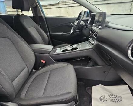 Синій Хендай Kona, об'ємом двигуна 0 л та пробігом 49 тис. км за 17750 $, фото 27 на Automoto.ua