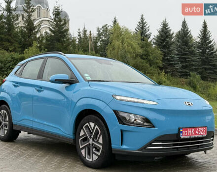 Синий Хендай Kona, объемом двигателя 0 л и пробегом 29 тыс. км за 16900 $, фото 4 на Automoto.ua