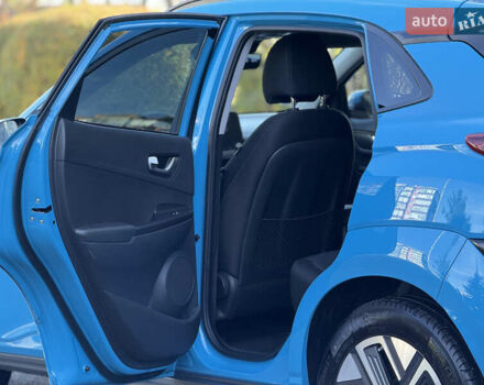 Синий Хендай Kona, объемом двигателя 0 л и пробегом 30 тыс. км за 16900 $, фото 29 на Automoto.ua