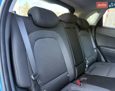 Синий Хендай Kona, объемом двигателя 0 л и пробегом 30 тыс. км за 16900 $, фото 45 на Automoto.ua