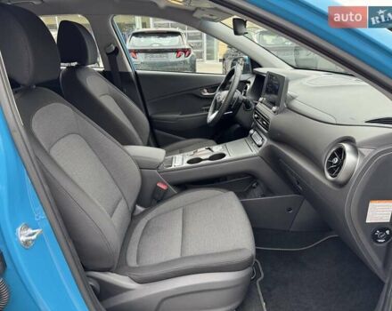 Хендай Kona 2022 в Днепре (Днепропетровске) на Automoto.ua Синий Хендай Kona, объемом двигателя 0 л и пробегом 21 тыс. км за 17800 $, фото 16 на Automoto.ua