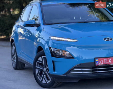 Синій Хендай Kona, об'ємом двигуна 0 л та пробігом 30 тис. км за 16900 $, фото 2 на Automoto.ua