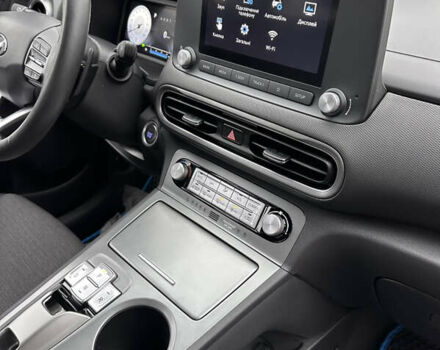 Синій Хендай Kona, об'ємом двигуна 0 л та пробігом 19 тис. км за 19900 $, фото 17 на Automoto.ua