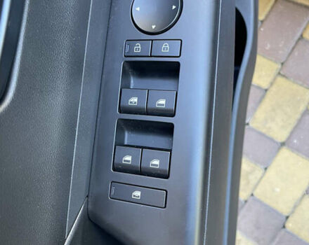 Синий Хендай Kona, объемом двигателя 0 л и пробегом 14 тыс. км за 22499 $, фото 6 на Automoto.ua