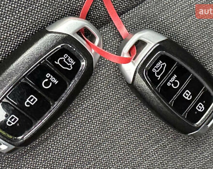 Синій Хендай Kona, об'ємом двигуна 0 л та пробігом 19 тис. км за 19900 $, фото 37 на Automoto.ua