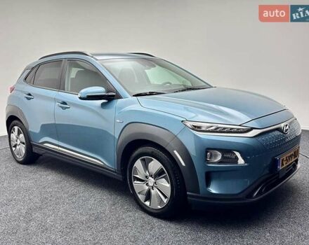 Синій Хендай Kona, об'ємом двигуна 0 л та пробігом 98 тис. км за 18219 $, фото 1 на Automoto.ua