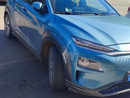Синий Хендай Kona, объемом двигателя 0 л и пробегом 130 тыс. км за 17500 $, фото 1 на Automoto.ua