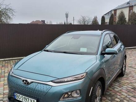 Хендай Kona 2020 у Тернополі на Automoto.ua Синій Хендай Kona, об'ємом двигуна 0 л та пробігом 17 тис. км за 18000 $, фото 1 на Automoto.ua
