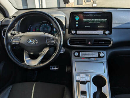 Синий Хендай Kona, объемом двигателя 0 л и пробегом 99 тыс. км за 18500 $, фото 1 на Automoto.ua