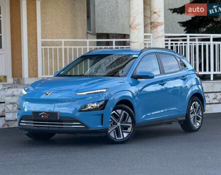 Синий Хендай Kona, объемом двигателя 0 л и пробегом 30 тыс. км за 16900 $, фото 1 на Automoto.ua