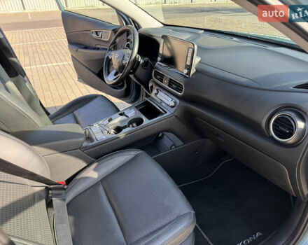 Зелений Хендай Kona, об'ємом двигуна 0 л та пробігом 150 тис. км за 16600 $, фото 14 на Automoto.ua