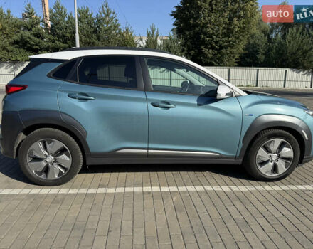Зелений Хендай Kona, об'ємом двигуна 0 л та пробігом 150 тис. км за 16600 $, фото 3 на Automoto.ua