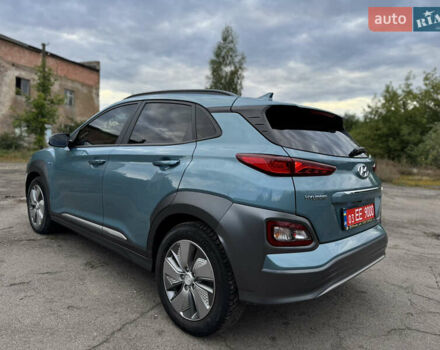 Зеленый Хендай Kona, объемом двигателя 0 л и пробегом 96 тыс. км за 16900 $, фото 6 на Automoto.ua