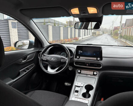 Зелений Хендай Kona, об'ємом двигуна 0 л та пробігом 123 тис. км за 17200 $, фото 32 на Automoto.ua