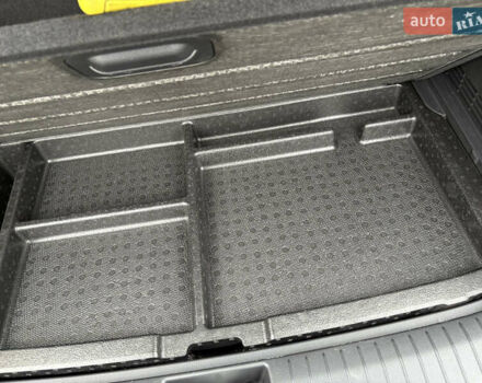 Зелений Хендай Kona, об'ємом двигуна 0 л та пробігом 123 тис. км за 17200 $, фото 51 на Automoto.ua