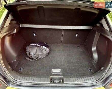 Зеленый Хендай Kona, объемом двигателя 0 л и пробегом 87 тыс. км за 16950 $, фото 86 на Automoto.ua