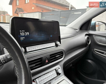 Зелений Хендай Kona, об'ємом двигуна 0 л та пробігом 123 тис. км за 17200 $, фото 38 на Automoto.ua