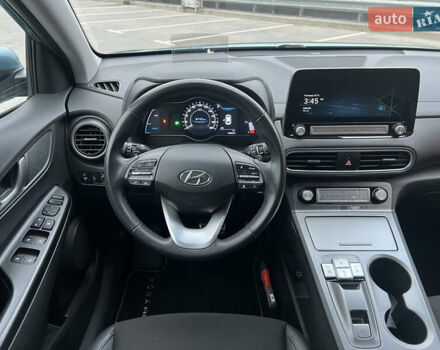 Зелений Хендай Kona, об'ємом двигуна 0 л та пробігом 50 тис. км за 18500 $, фото 32 на Automoto.ua