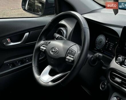 Зеленый Хендай Kona, объемом двигателя 0 л и пробегом 52 тыс. км за 17700 $, фото 8 на Automoto.ua