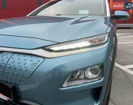 Зелений Хендай Kona, об'ємом двигуна 0 л та пробігом 50 тис. км за 18500 $, фото 5 на Automoto.ua