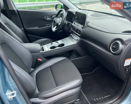 Зелений Хендай Kona, об'ємом двигуна 0 л та пробігом 50 тис. км за 18500 $, фото 39 на Automoto.ua