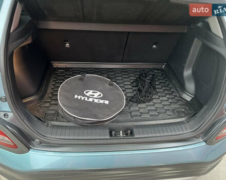 Зелений Хендай Kona, об'ємом двигуна 0 л та пробігом 50 тис. км за 18500 $, фото 16 на Automoto.ua