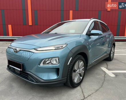 Зелений Хендай Kona, об'ємом двигуна 0 л та пробігом 50 тис. км за 18500 $, фото 4 на Automoto.ua