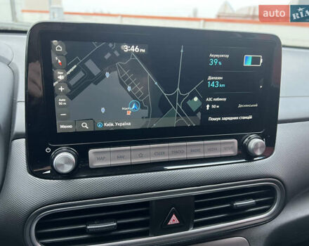 Зелений Хендай Kona, об'ємом двигуна 0 л та пробігом 50 тис. км за 18500 $, фото 23 на Automoto.ua