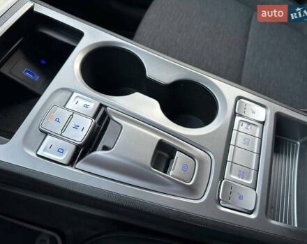 Зеленый Хендай Kona, объемом двигателя 0 л и пробегом 49 тыс. км за 16500 $, фото 24 на Automoto.ua