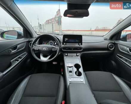 Зелений Хендай Kona, об'ємом двигуна 0 л та пробігом 50 тис. км за 18500 $, фото 34 на Automoto.ua